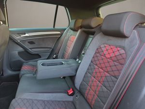 Volkswagen Golf GTI TCR 2.0 TSI 213kW290CV DSG  - Foto 13