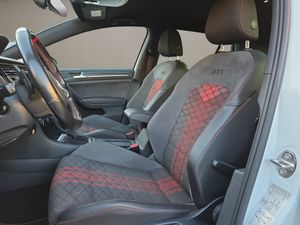 Volkswagen Golf GTI TCR 2.0 TSI 213kW290CV DSG  - Foto 11