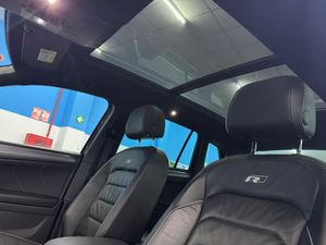 Volkswagen Tiguan . - Foto 13