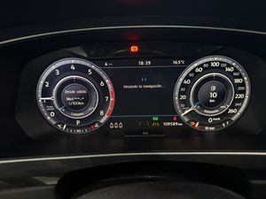 Volkswagen Tiguan . - Foto 15