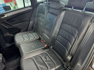 Volkswagen Tiguan . - Foto 10