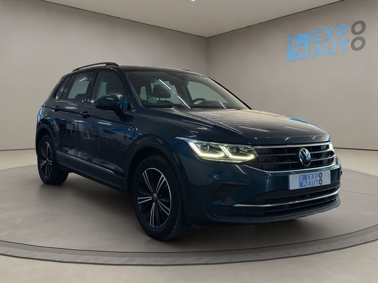Volkswagen Tiguan Life - Foto 1