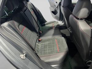 Volkswagen Golf GTI 2.0 TSI 180 kW (245 CV) DSG - Foto 33