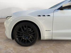 Maserati Levante V6 430 HP AWD S GranLusso - Foto 9