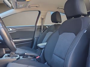 Kia XCeed 1.0 T-GDi Drive 88kW (120CV) - Foto 12