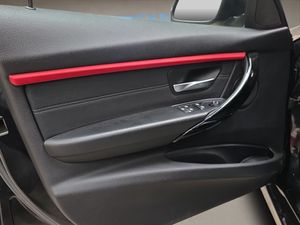 BMW Serie 3 320i Touring - Foto 9