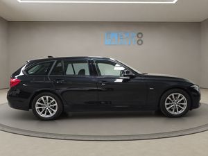 BMW Serie 3 320i Touring - Foto 8