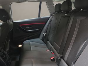 BMW Serie 3 320i Touring - Foto 11