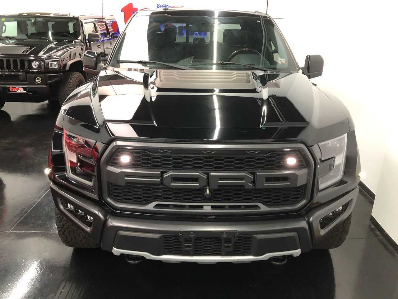 Ford F-150 Raptor 802  - Foto 1