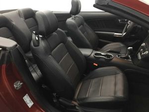 Ford Mustang 5.O CONVERTIBLE  - Foto 14