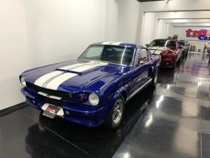 Ford Mustang Fastback 66  - Foto 2