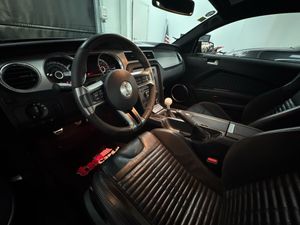 Ford Mustang Shelby GT 500  - Foto 13