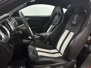Ford Mustang Shelby GT 500  - Foto 11