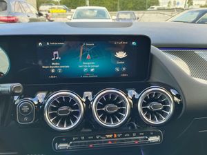 Mercedes GLA 200d AMG LINE. 150cv  - Foto 17