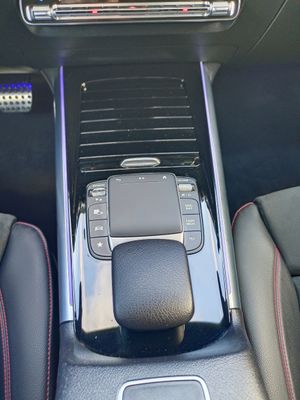 Mercedes GLA 200d AMG LINE. 150cv  - Foto 16