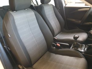 Opel Corsa 1.5D Dt Edition  - Foto 11
