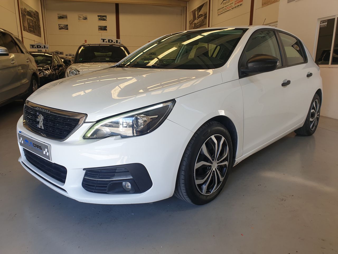 Peugeot 308 Access BlueHdi 100 6 Vel.  - Foto 1