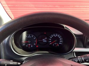 Kia Picanto 1.0 DPI CONCEPT 5P - Foto 10
