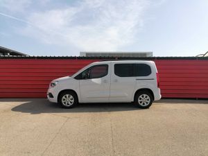 Opel Combo Cargo BEV 50KWH LIFE ELEGANCE PLUS SWB 5P - Foto 4