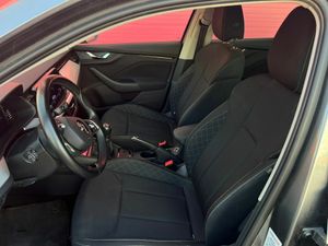 Skoda Kamiq 1.0 TSI 81KW AMBITION 5P - Foto 8