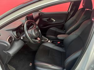 Toyota Yaris 1.5 VVT-I HYBRID GR SPORT GT7 EDITION 5P - Foto 8