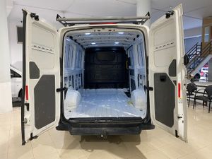 Volkswagen Crafter Furgón 2.0TDI SCR 35 BM L3H2 - GARANTIA MECANICA  - Foto 10