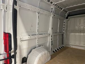 Peugeot Boxer Furgon 333 L2H2 BlueHDI 88kw 120cv - GARANTIA FÁBRICA 05/2026  - Foto 11
