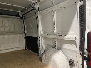 Peugeot Boxer Furgon 333 L2H2 BlueHDI 88kw 120cv - GARANTIA FÁBRICA 05/2026  - Foto 12