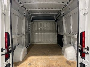 Peugeot Boxer Furgon 333 L2H2 BlueHDI 88kw 120cv - GARANTIA FÁBRICA 05/2026  - Foto 10