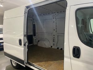 Peugeot Boxer Furgon 333 L2H2 BlueHDI 88kw 120cv - GARANTIA FÁBRICA 05/2026  - Foto 17