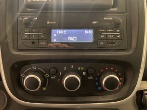 Renault Trafic Furgón 29 L2H1 dCi 120cv - GARANTIA MECANICA  - Foto 22