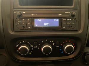 Renault Trafic Furgón 29 L2H1 dCi 120cv - GARANTIA MECANICA  - Foto 18