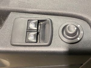 Renault Trafic Furgón 29 L2H1 dCi 120cv - GARANTIA MECANICA  - Foto 32