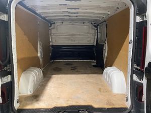Renault Trafic Furgón 29 L2H1 dCi 120cv - GARANTIA MECANICA  - Foto 10