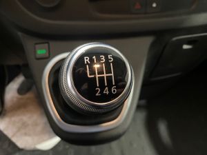 Renault Trafic Furgón 29 L2H1 dCi 120cv - GARANTIA MECANICA  - Foto 22