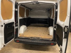 Nissan NV300 Furgón 2.0dCi L2H1 1.2T Comfort 120cv - GARANTIA FÁBRICA 03/2025  - Foto 9