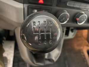 Volkswagen Crafter 35 Furgon BL TA L4H3 2.0TDI 130kW 177CV - GARANTIA FÁBRICA 03/2026  - Foto 25
