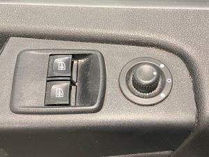 Nissan NV300 Furgón 2.0dCi L2H1 1.2T Comfort 120cv - GARANTIA FÁBRICA 03/2025  - Foto 24