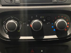 Nissan NV300 Furgón 2.0dCi L2H1 1.2T Comfort 120cv - GARANTIA FÁBRICA 03/2025  - Foto 20