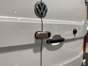 Volkswagen Crafter 35 Furgon BL TA L4H3 2.0TDI 103kW 140CV - GARANTIA FÁBRICA 07/2026  - Foto 9