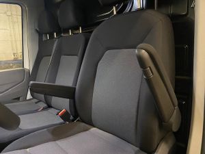 Volkswagen Crafter 35 Furgon BL TA L4H3 2.0TDI 103kW 140CV - GARANTIA FÁBRICA 07/2026  - Foto 30