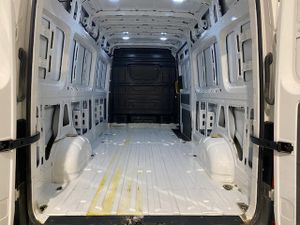 Volkswagen Crafter 35 Furgon BL TA L4H3 2.0TDI 103kW 140CV - GARANTIA FÁBRICA 07/2026  - Foto 14