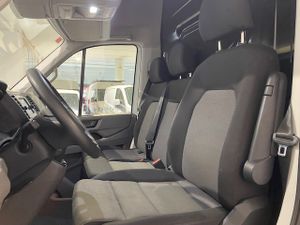 Volkswagen Crafter 35 Furgon BL TA L4H3 2.0TDI 103kW 140CV - GARANTIA FÁBRICA 07/2026 - Foto 30