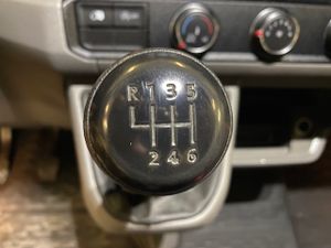 Volkswagen Crafter 35 Furgon BL TA L4H3 2.0TDI 103kW 140CV - GARANTIA FÁBRICA 07/2026  - Foto 21