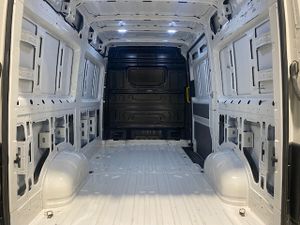 Volkswagen Crafter 35 Furgon BM TA L3H3 2.0TDI 103kW140CV - GARANTIA MECANICA  - Foto 13