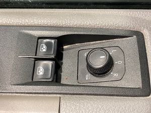 Volkswagen Crafter 35 Furgon BM TA L3H3 2.0TDI 103kW140CV - GARANTIA MECANICA  - Foto 29