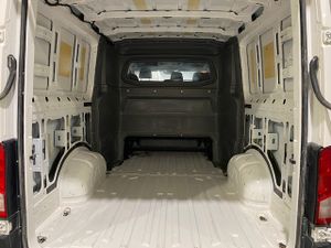 Volkswagen Crafter 35 Furgon BM TN L3H2 2.0TDI 103kW140CV - GARANTIA FÁBRICA 07/2026 - Foto 12