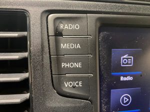 Volkswagen Crafter Crafter Ch. Cb. 2.0TDI SCR RWD 35 BL L4 103kW - GARANTIA MECANICA - Foto 25