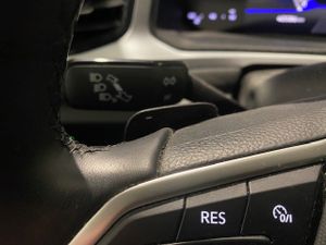 Volkswagen T-Roc Life 1.5 TSI 110 kW (150 CV) DSG - GARANTIA MECANICA - Foto 27