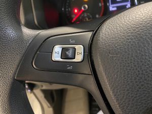 Volkswagen Crafter 35 Furgon BM TN L3H2 2.0TDI 103kW140CV - GARANTIA FÁBRICA 07/2026 - Foto 30